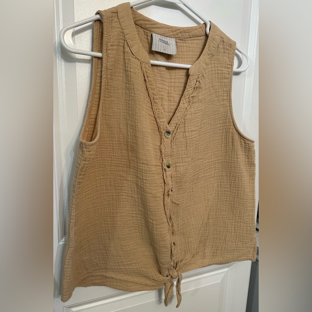 French‎ Laundry Tan Button-Front Tank Top